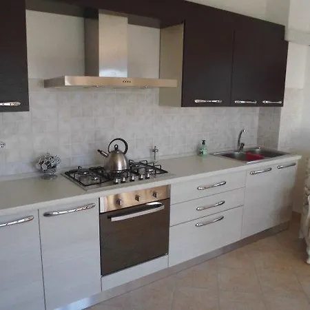 Holiday home Landgoed Pettirosso