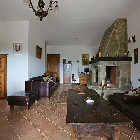 Holiday home Landgoed Pettirosso