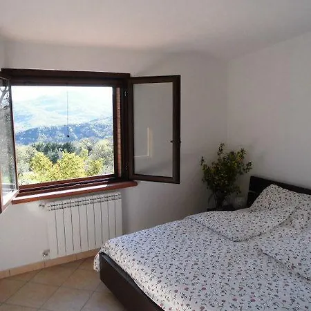 Holiday home Landgoed Pettirosso *